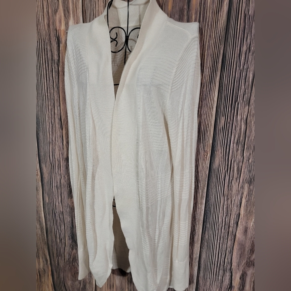 Light beige (off white) sweater - Picture 2 of 5